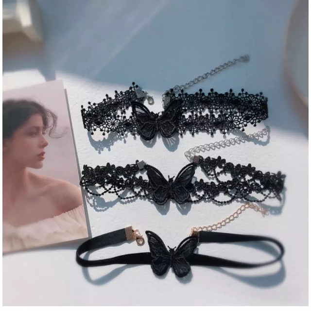 Komplet 3 choker ogrlic z metuljčkom črne barve CH232