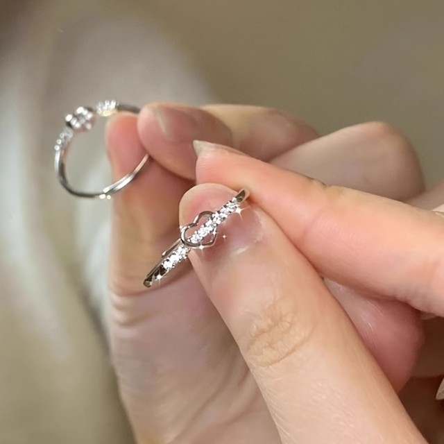 Nastavljiv odprt prstan s srcem 