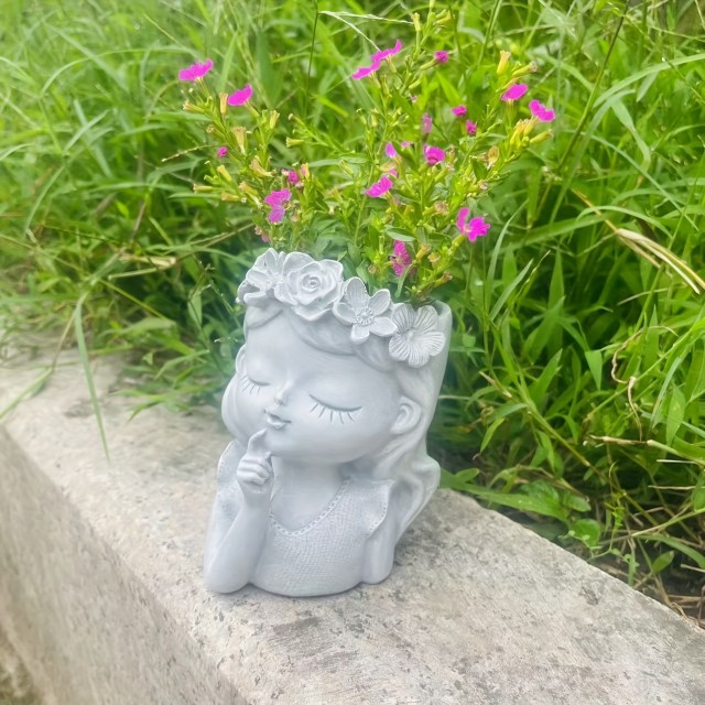 Cvetlični lonček ZASANJANA DEKLICA