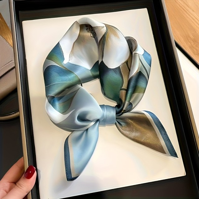 Elegantna ženska kvadratna ruta s potiskom lotosa