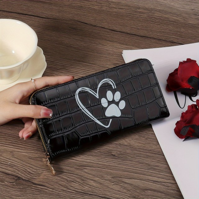 Ženska denarnica v črni barvi s tačko in srcem