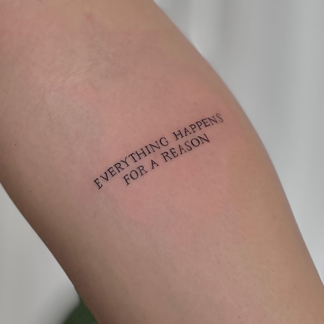 Komplet tattoo nalepk EVERYTHING HAPPENS FOR A REASON