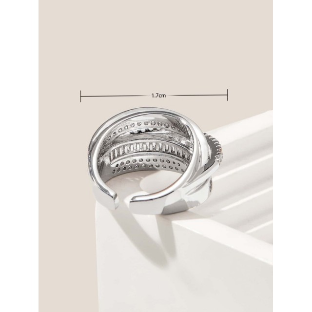 Elegantni večplastni prstan z bleščicami - nastavljiv 