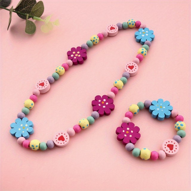 Otroški lesen komplet z verižico in zapestnico