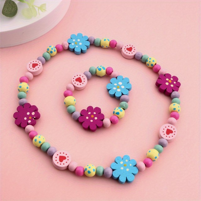 Otroški lesen komplet z verižico in zapestnico