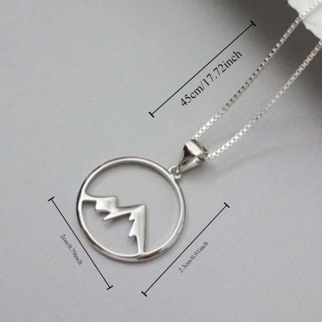 Moška verižica z gorskim motivom