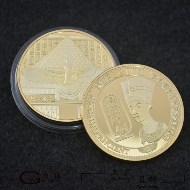 Spominski kovanec v zlati barvi Nefertiti, kraljica Egipta