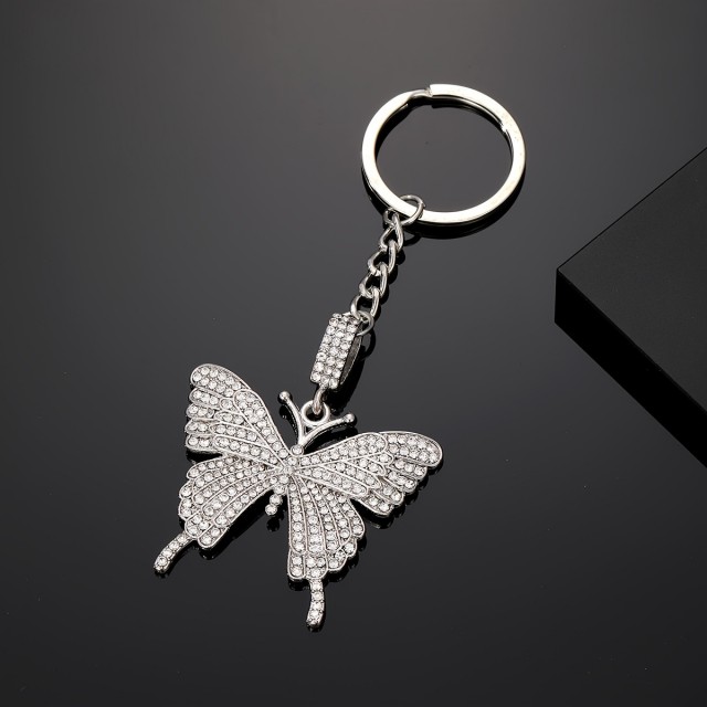 Prikupen obesek za ključe metuljček