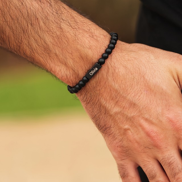 Personalizirana moška črna zapestnica z gravuro po vaši želji