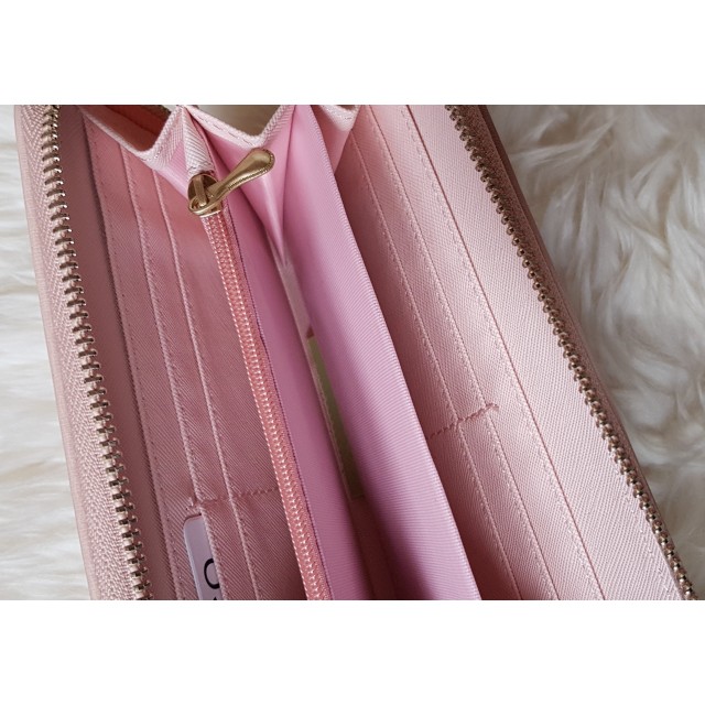 Denarnica z metuljčki, več barv