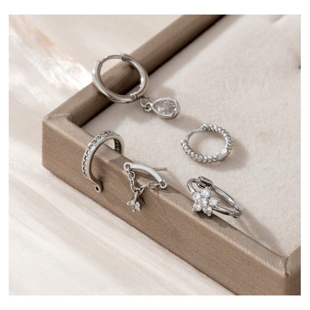 5 delni set uhanov v srebrni barvi 