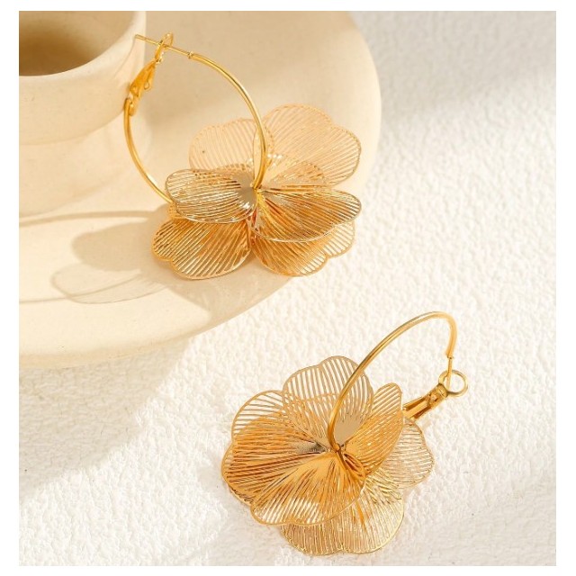 Viseči uhani z rožico srebrni ali zlati