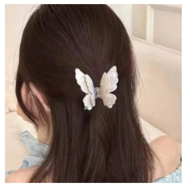 Bela sponka za lase v obliki metulja