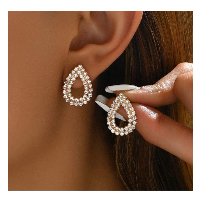 Elegantni uhani v obliki kapljice z bleščicami