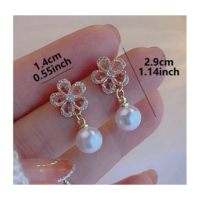 Elegantni viseči uhani z rožico 