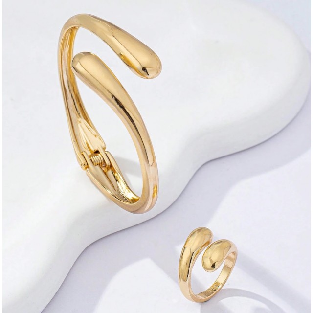 2 delni set zapestnice s prstanom v zlati barvi 