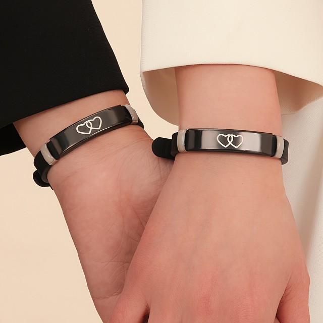 Komplet 2 zapestnic z motivom povezanih src – svetita v temi