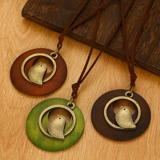 Vintage ogrlica s ptičjim obeskom 3 barve