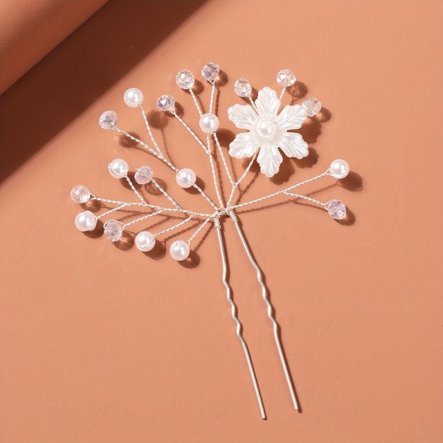 Elegantna poročna lasnica s perlicami in rožo