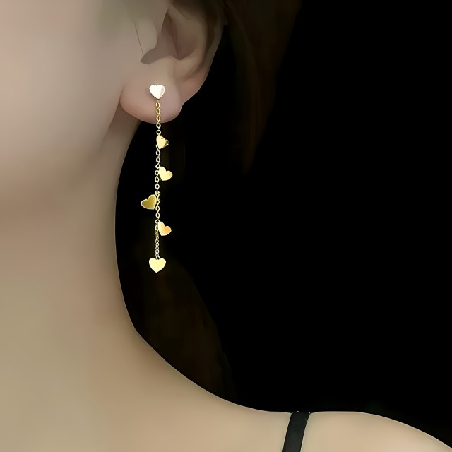 Viseči uhani s srčki zlate barve
