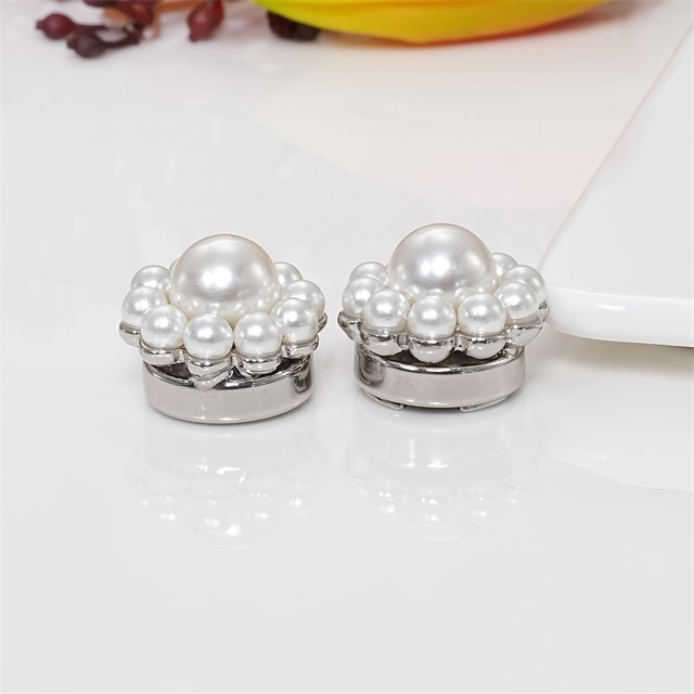 Okrasek za gumbe z biseri – 2 kosa