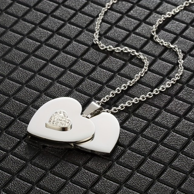 Personalizirana ogrlica z dvojnim srcem in možnostjo gravure