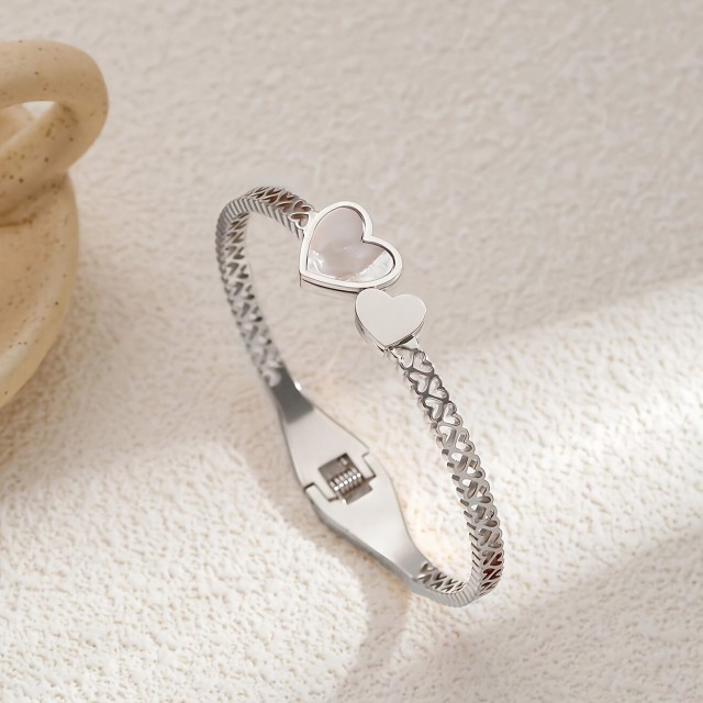 Elegantna zapestnica z dvojnim srcem v 2 barvah