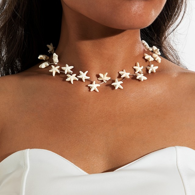 Čudovita poletna ogrlica z belimi morskimi zvezdicami