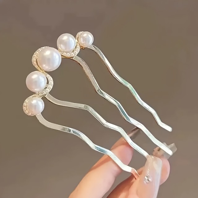 Eleganten glavnik z umetnimi biseri za figo