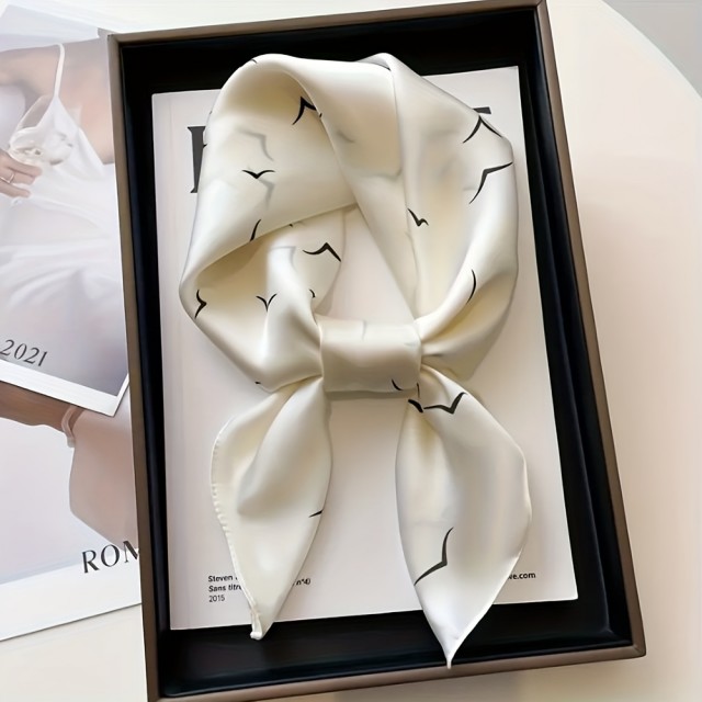 Elegantna ženska kvadratna ruta s potiskom galebov