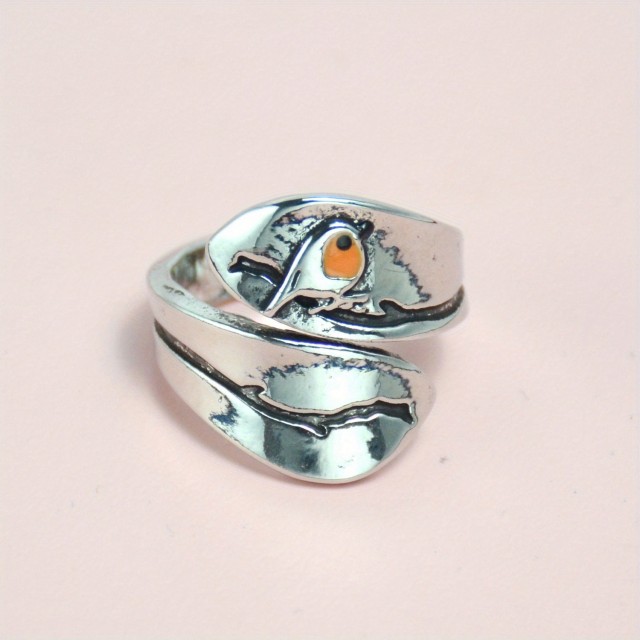 Prilagodljiv prstan s ptičko v vintage slogu 