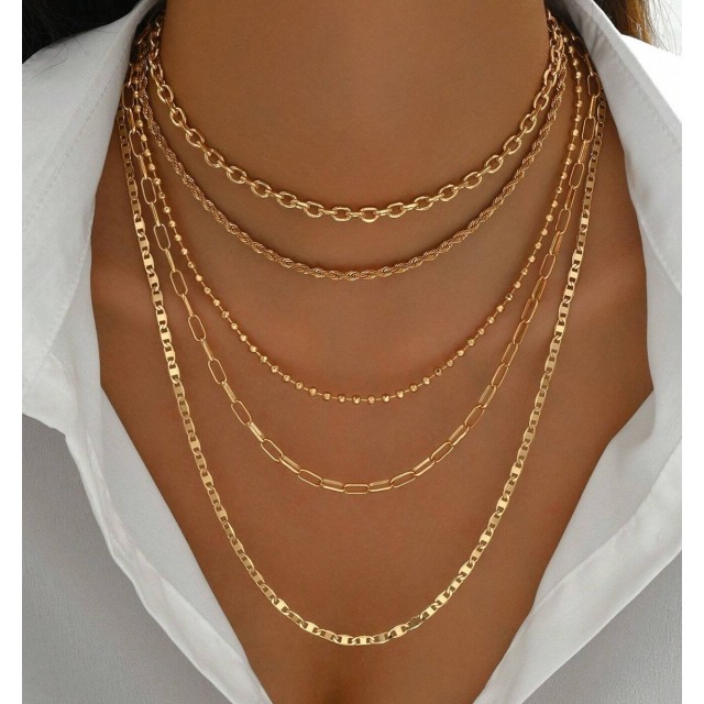 5 delni set ogrlic v zlati barvi 