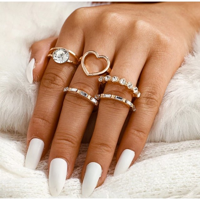 5 delni set prstanov v zlati barvi,srce