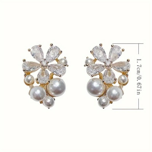 Nežni uhani s cvetličnim dizajnom iz zlitine