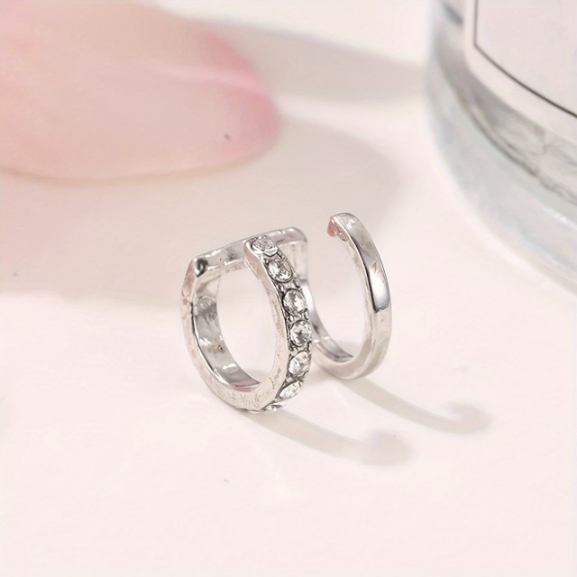 Enojni uhan s cirkoni v 2 barvah (luknjice niso potrebne)