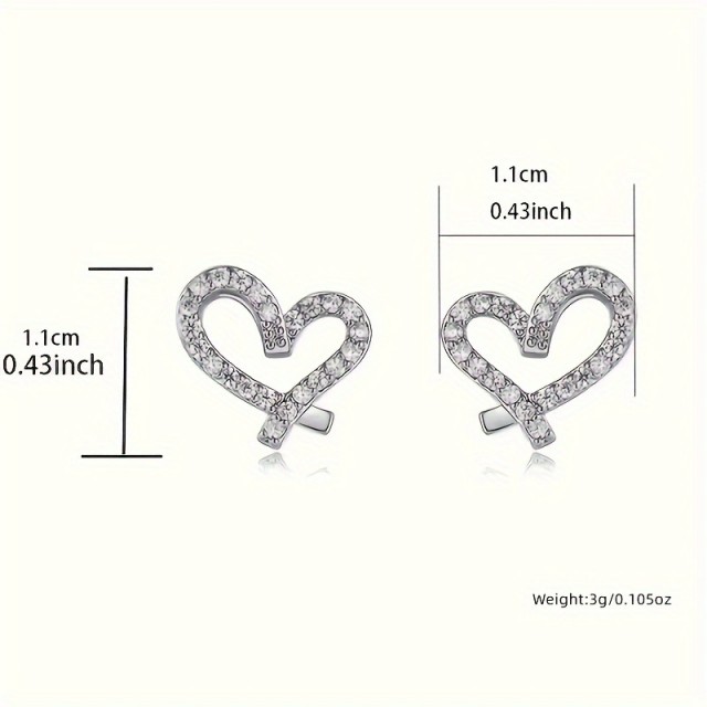 Mini vtični uhani z motivom srca