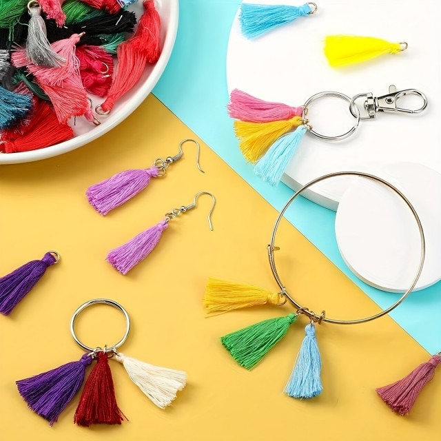 Komplet 10 pisanih cofkov za izdelavo obeskov za ključe in nakit