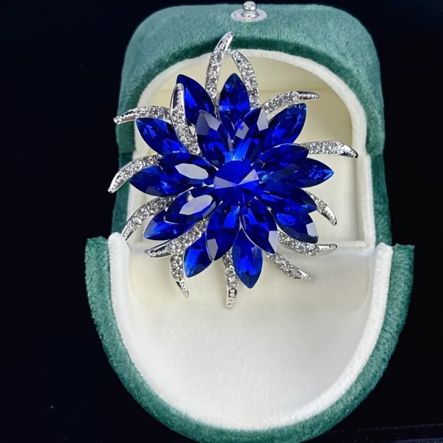 Modra cvetlična elegantna broška
