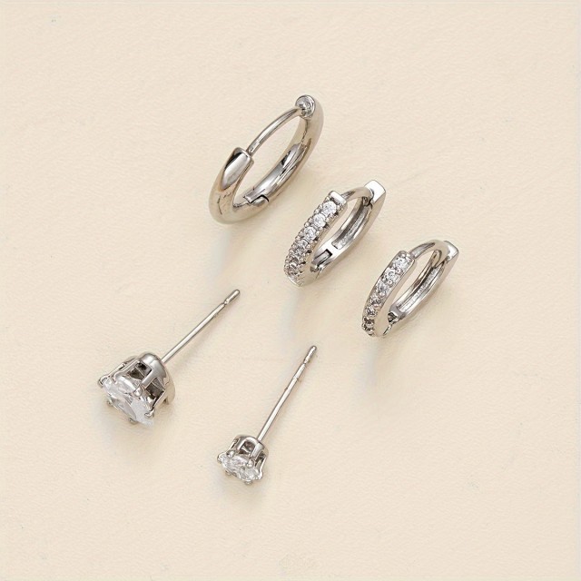 Komplet 5 uhanov za hrustanec srebrne barve