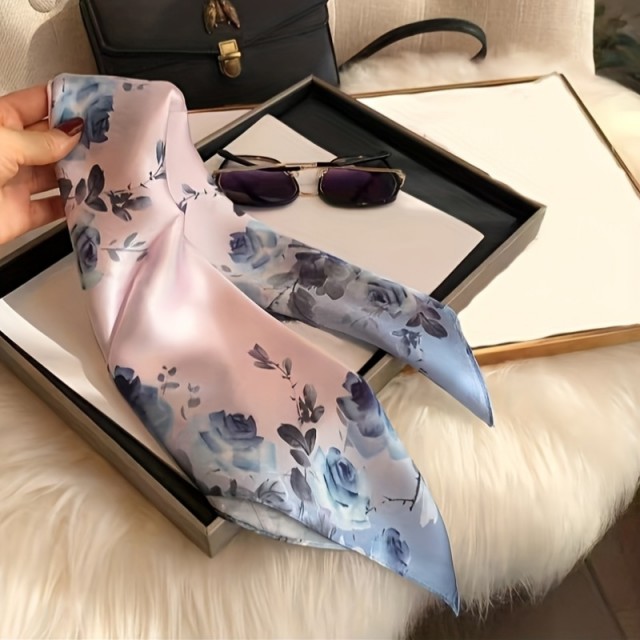 Elegantna ženska kvadratna ruta s pastelnimi toni