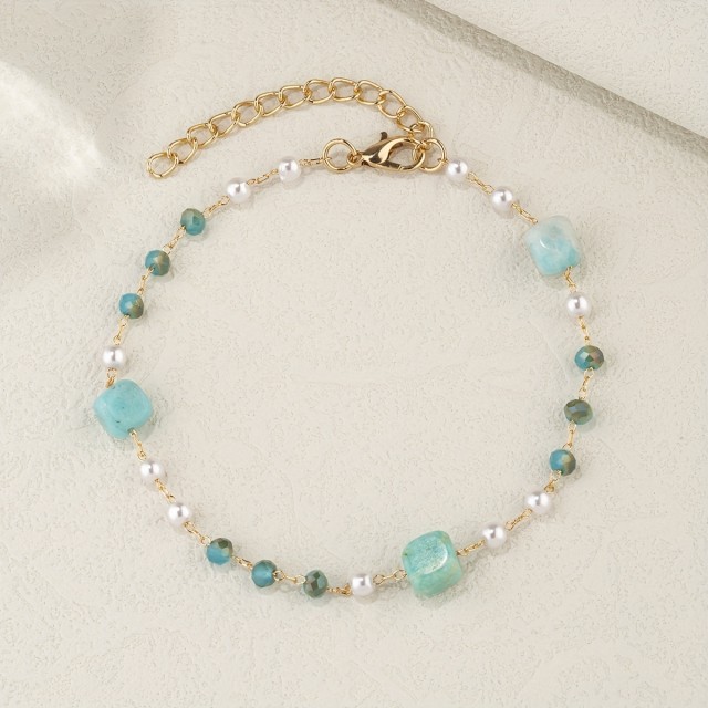 Elegantna zapestnica za nogo z umetnimi kamenčki