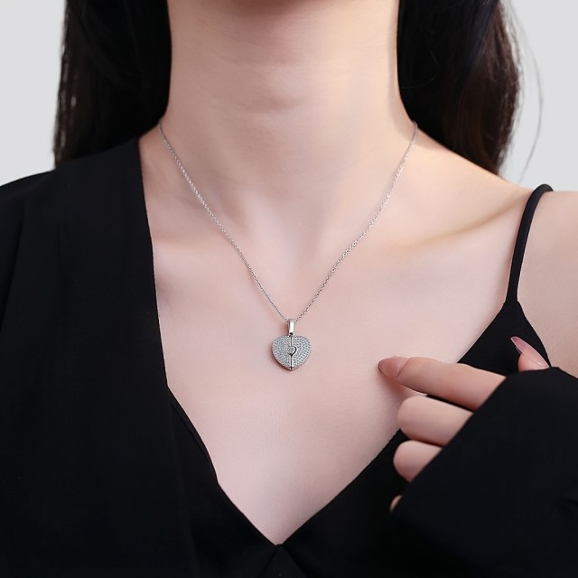 Ogrlica z odpirajočem se srcem 2 barvi 