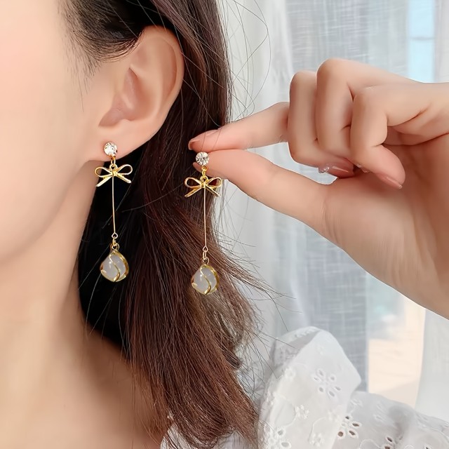 Daljši uhani s perlico in kamenčkom