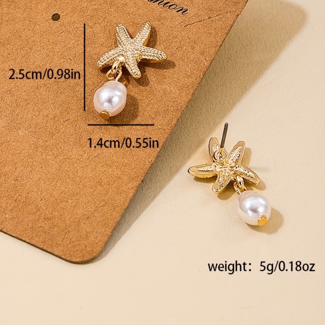 Šik uhani z morsko zvezdo in umetnim biserom 