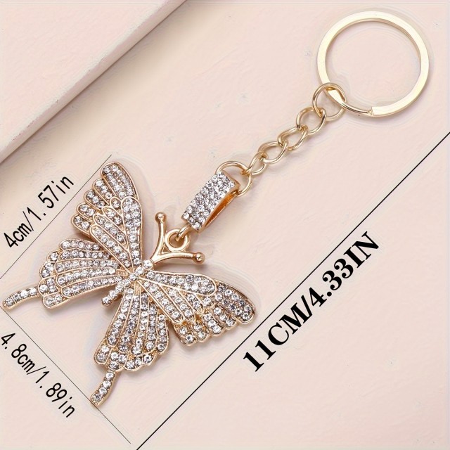 Prikupen obesek za ključe metuljček