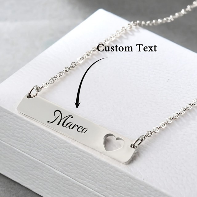Personalizirana ogrlica z izrezanim srcem in gravuro po želji