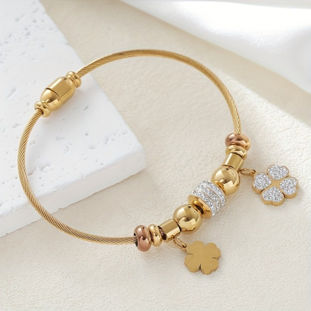 Personalizirana zapestnica s štiriperesno deteljico in gravuro po želji 