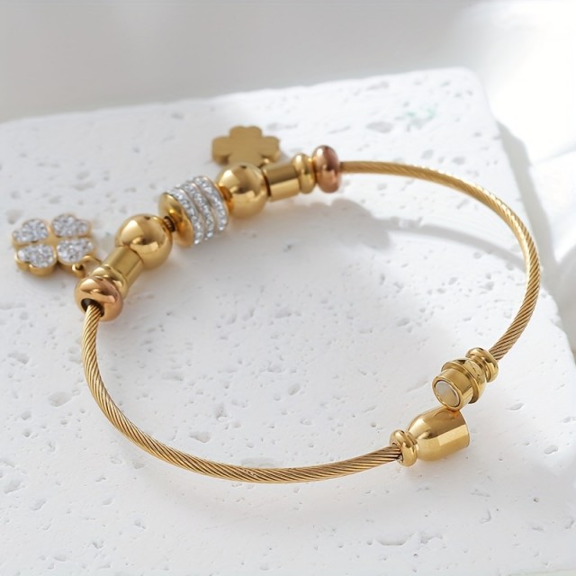 Personalizirana zapestnica s štiriperesno deteljico in gravuro po želji 