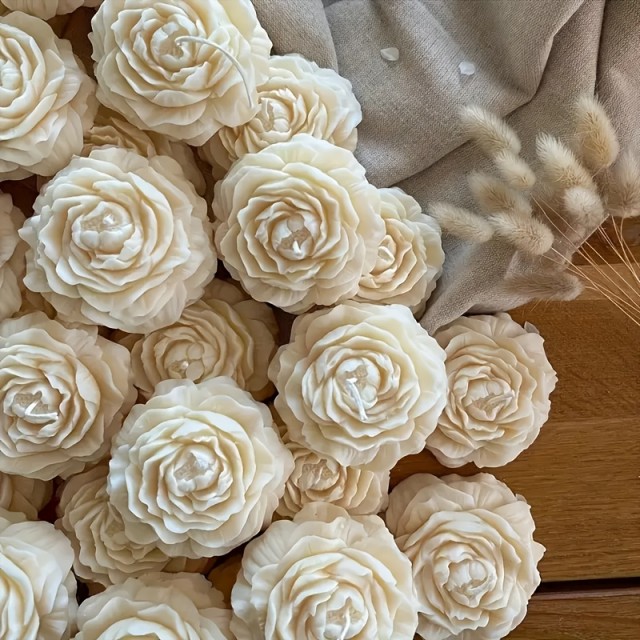 Komplet 3 silikonskih modelov za sveče ali mila v obliki peonije 