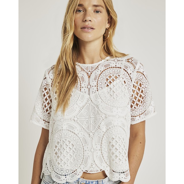 Majčka bela s kratkimi rokavi OB3